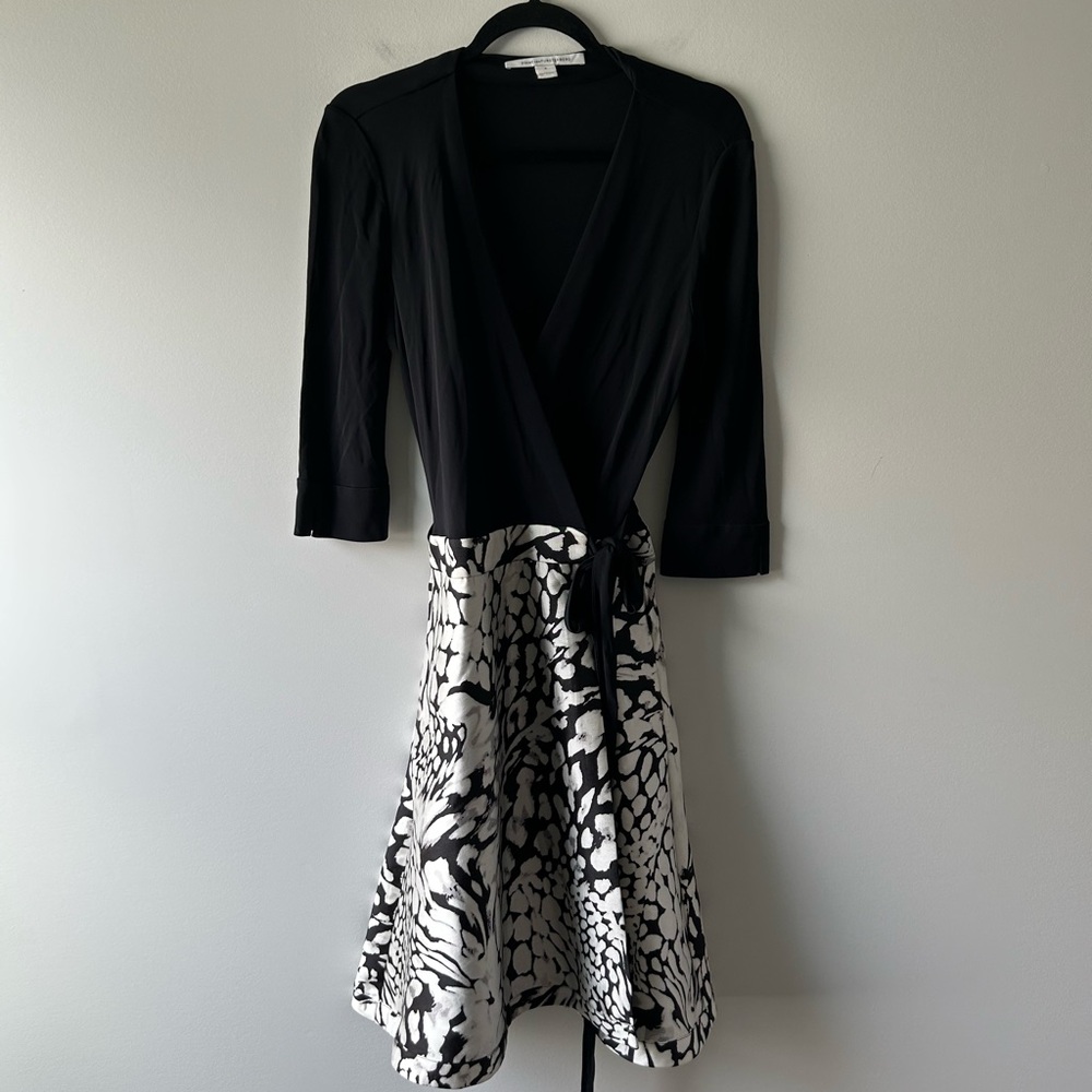 Diane Von Furstenberg black and white printed Amelia wrap dress